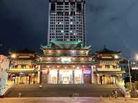 Sanfeng Temple วัดงามยามค่ำคืน