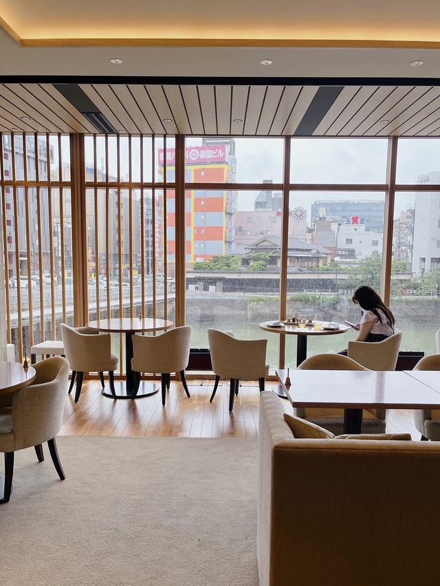 【福岡カフェ】沖縄をイメージしたアフタヌーンティー💜