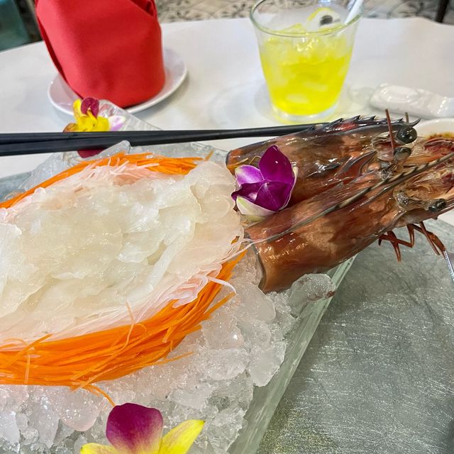 ภัตตาคารกุ้งมังกรเจ็ดสีสไตล์ฮ่องกง