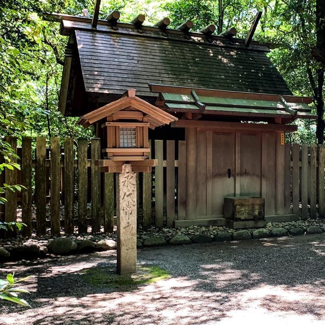 ศาลเจ้าอัตสึตะ 熱田神宮⛩️