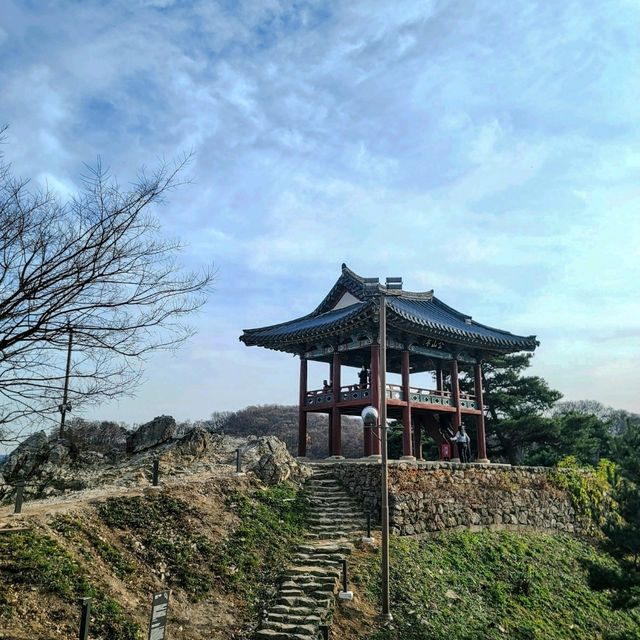 여행 가는 달 공주 필수여행지 아름다운 공산성