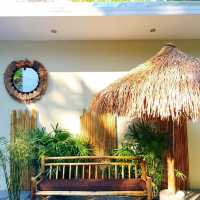 ร้าน Hideout Beach and Cafe