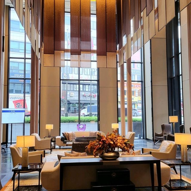 광화문 포시즌스 호텔 🏨 - 스위트룸 , 청와대뷰, 인룸다이닝, 조식