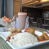 BREAKFAST SPREAD @EXECUTIVE LOUNGE HILTON PJ