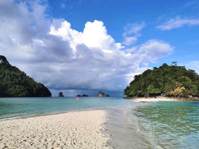 ทะเลแหวก Unseen Thailand จ.กระบี่
