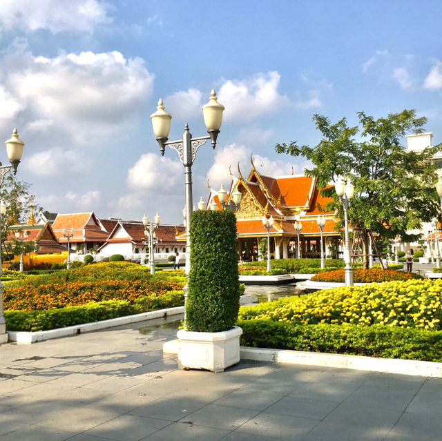 Maha Chetsadabodin Royal Pavilion 
