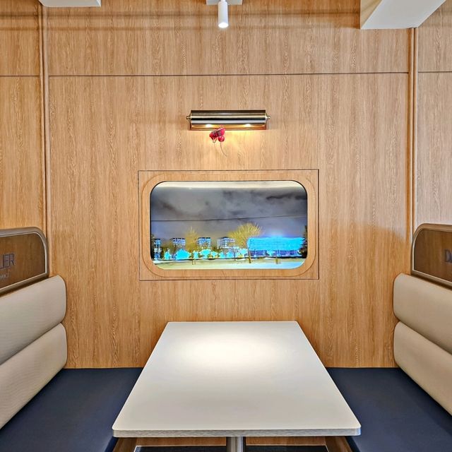이번 정착역은 카페 데이블러 입니다🚃