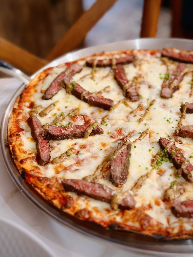 必點和牛西冷牛排Pizza