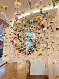 " Flerwows.bkk " คาเฟ่ย่านอารีย์