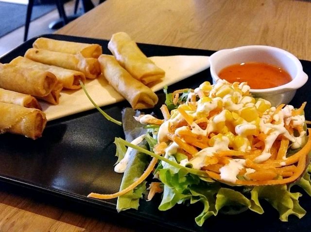 ร้านอาหารนานาชาติใจกลางเมือง Ieper