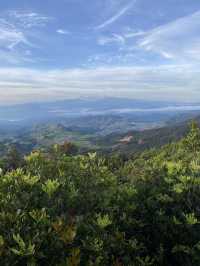 🇲🇾 Sunrise Majesty: A Hike up Maragang Hill, Sabah