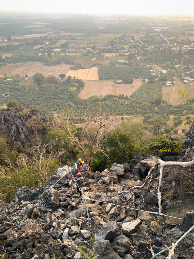 ย้อนเวลาไปพิชิตยอดเขาล่องเรือตาหมื่น⛰️