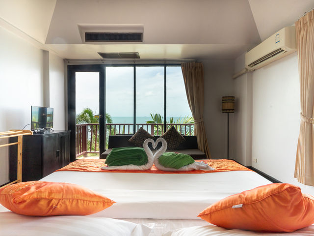 Merit Resort Samui รีสอร์ทบนเนินเขากับวิวหลักล้าน