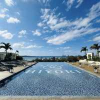 「沖繩日和海洋度假酒店：海景套房，寬敞舒適」