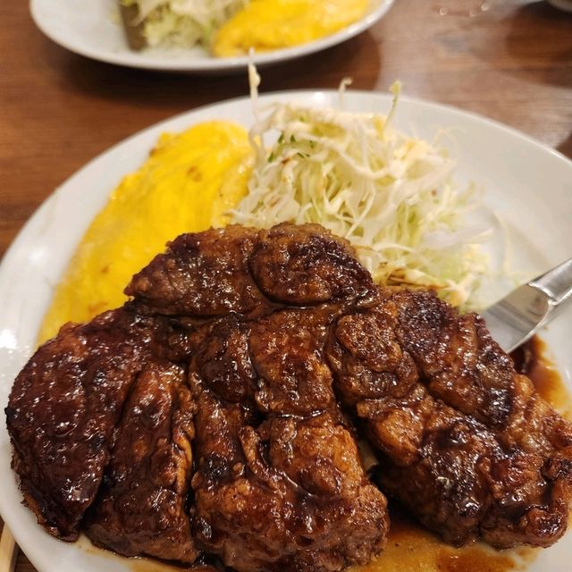 오사카 현지인 맛집인 돈테키 정식입니다!!