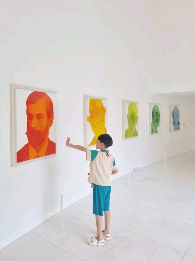화려한 컬러 속으로!!