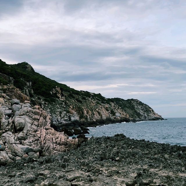 Exploring Vinh Hy Bay with my friends