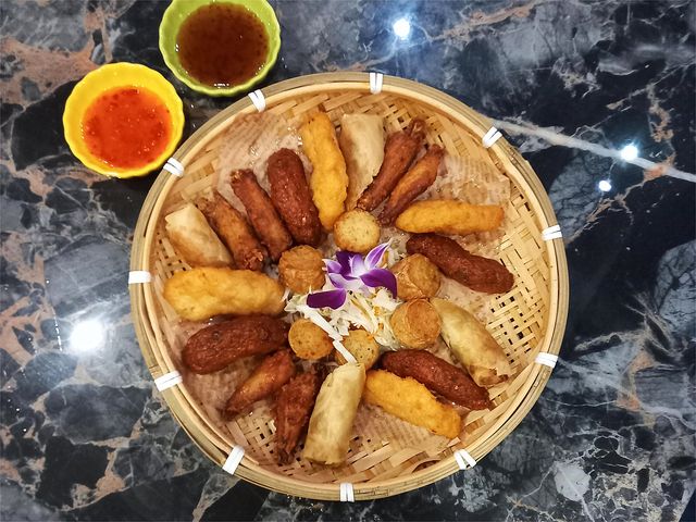 泰高興的飯聚