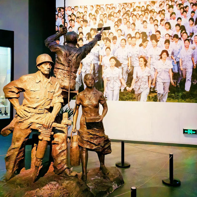 深圳博物館：感受深圳歷史脈絡，多媒體展示彰顯城市成就。適合文化型旅行者