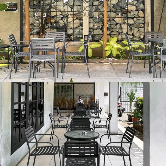 LOCA HOUSE CAFE & RESTO | A COZY COFFEE SPOT IN CENTRAL JAKARTA