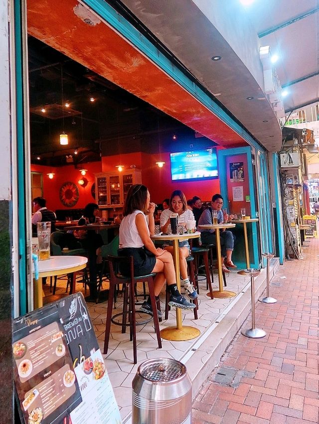 尖沙咀繽紛活力鸚鵡主題酒吧餐廳🦜