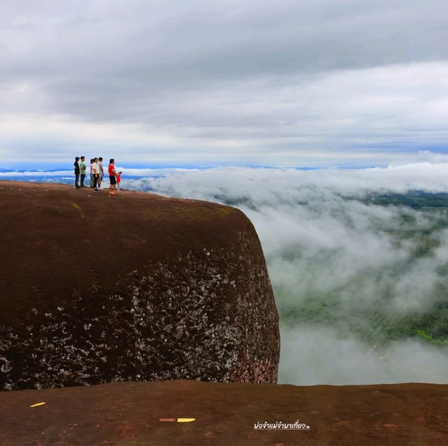 หินสามวาฬ บึงกาฬ  I  ที่เที่ยวธรรมชาติสุดอันซีน 
