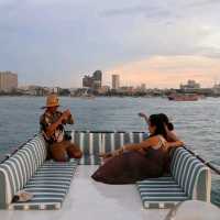 ล่องเรือกลางอ่าวพัทยา กับ Aura Dream Voyage