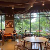  🍰🌻:Roots at the COMMONS (ทองหล่อ)