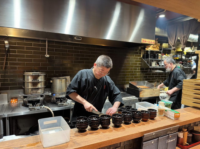 Hozenji Yamakazu ร้านข้าวหน้าปลาไหลพรีเมี่ยม