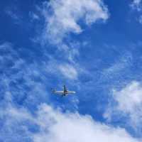 烈日當空看什麼飛機啦 | 瀨長島觀景台