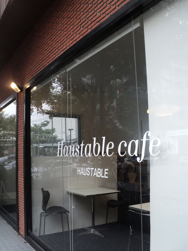 Haustable Cafe ☕️ บางแสน 