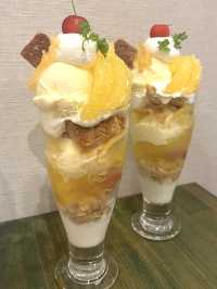 【北九州カフェ】夜まで開いてる嬉しいカフェ✨️季節のフルーツパフェがおいしい♡