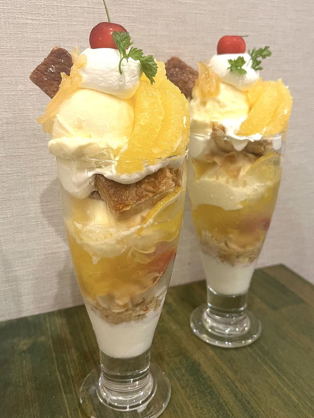 【北九州カフェ】夜まで開いてる嬉しいカフェ✨️季節のフルーツパフェがおいしい♡