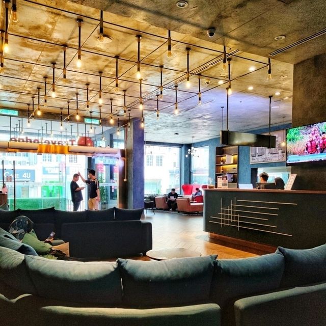 🇲🇾 Travelodge: Comfort and Care in the Heart of Chinatown!