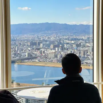 大阪必去景點「梅田空中庭園」