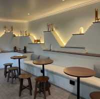 Ribbit Cafe 