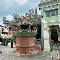 👍 สถาปัตยกรรมแบบจีนที่งดงาม Yap Temple
