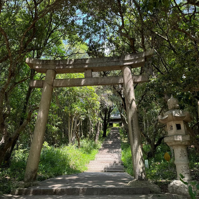 御發神社：隱藏在自然中的靜謐之地 🌲