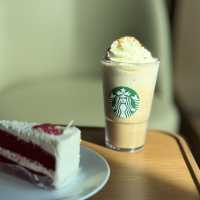 Starbucks เปิดใหม่ต้อนรับวันคริสต์มาส 
