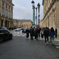 PARIS 