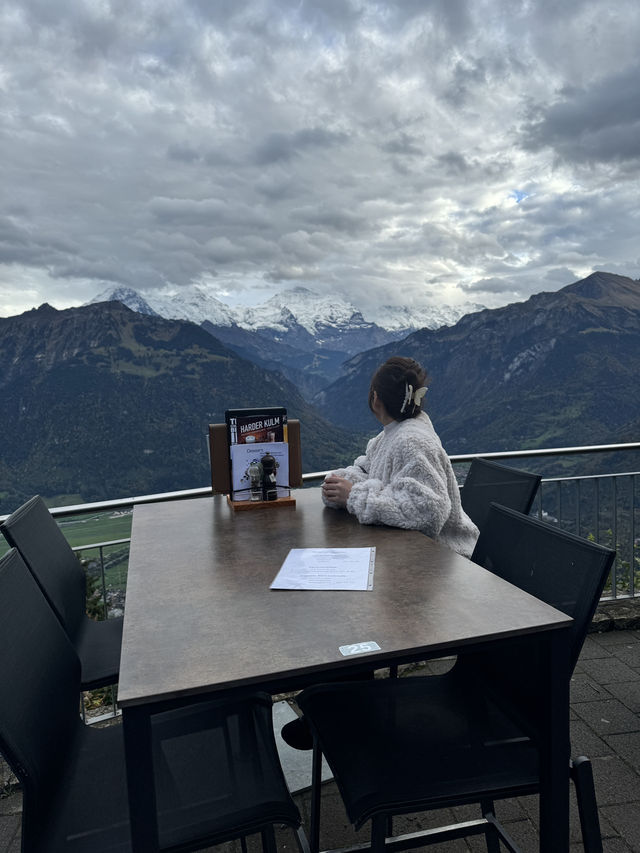 瑞士🇨🇭絕佳觀景台俯瞰Interlaken 兩大湖🩵日落美景