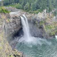 Beautiful waterfalls a few steps away!!!