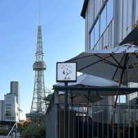 日元下跌   東京卡通cafe大巡遊