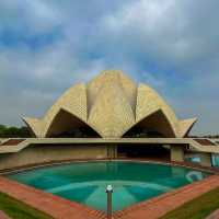 ✨ Lotus Temple: A Haven of Peace and Beauty 🌸🏛️