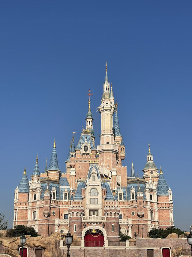 Shanghai Disneyland 🫶🏻🩷