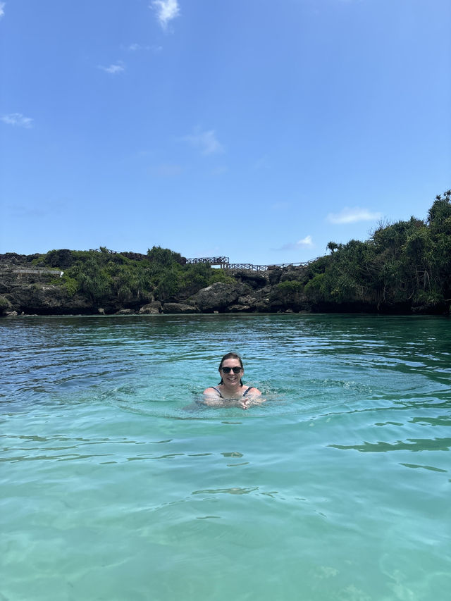 Waikuri Lagoon: A Natural Pool Like No Other 🌊🏝️ 