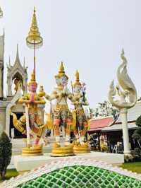 🤩 วัดข่อย ความสวยที่มีเอกลักษณ์