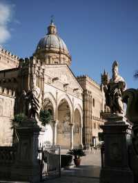 Chiesa del Gesù: A Masterpiece of Sicilian Baroque in Palermo 