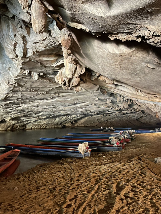 📍寮國。不能錯過的絕美天然鐘乳石洞 Kong Lor Cave
