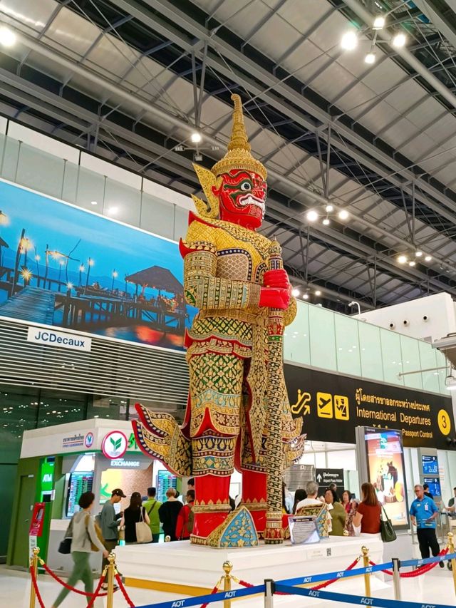 ไปชมยักษ์ใหญ่ทั้ง12ตน ที่ สนามบินสุวรรณภูมิ